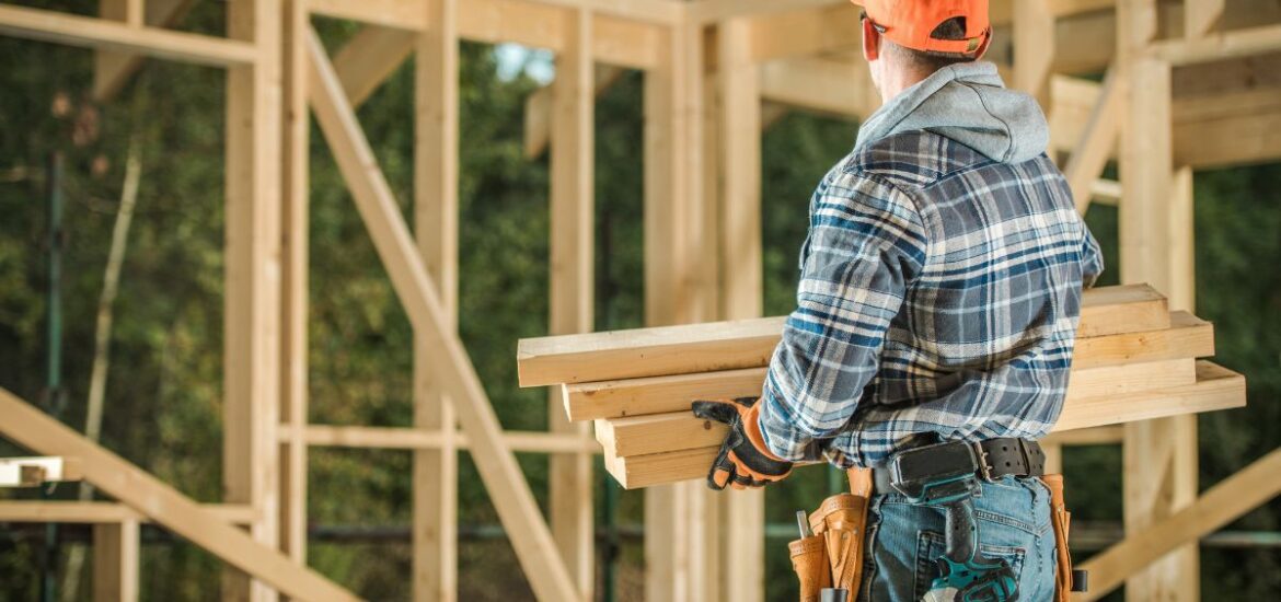 De l'atelier au marché : conseils pratiques pour transformer votre passion pour le bois en entreprise prospère