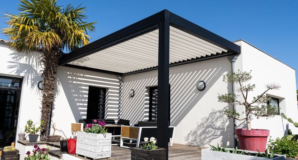 Pergola bioclimatique : le confort optimal pour votre extérieur
